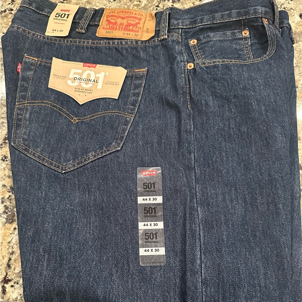 Two pairs of brand new Levi’s 501 original jeans. Never worn!